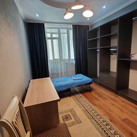 Комната В 4Х Комнатной Квартире Αλμάτι Εξωτερικό φωτογραφία